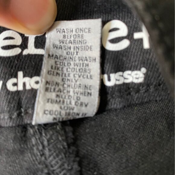 Refuge+ By Charlotte Russe Women’s Black Bermuda Distressed Shorts Size 22 Denim - Picture 5 of 13